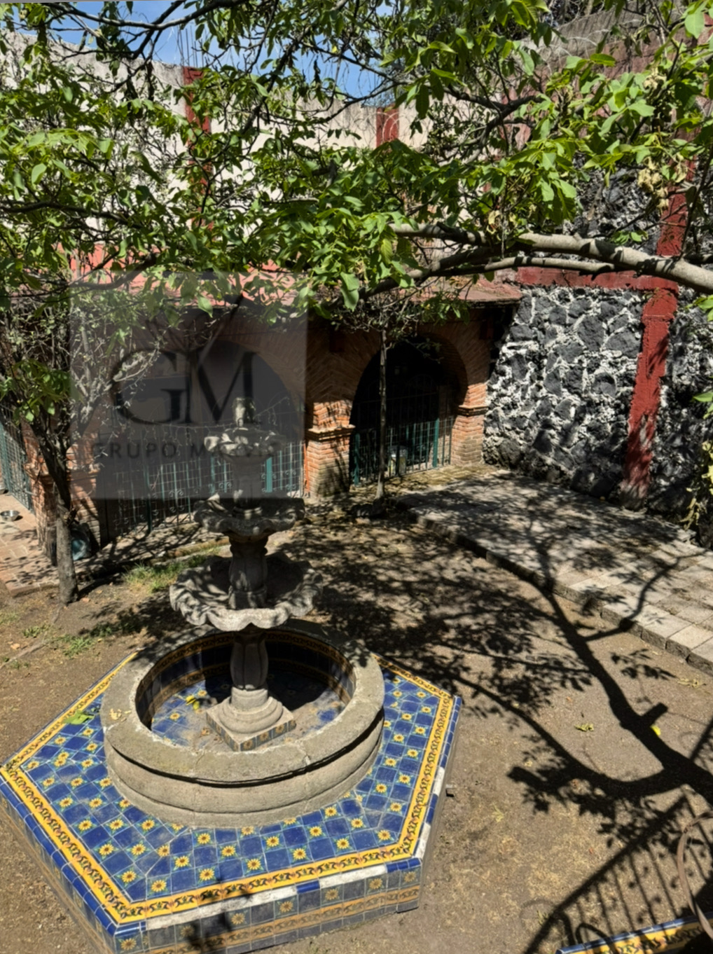 Camino en Jardín La Primavera